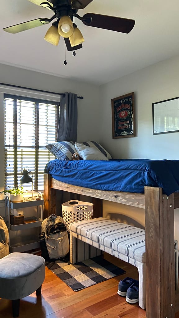 An English Chestnut-stained bed.